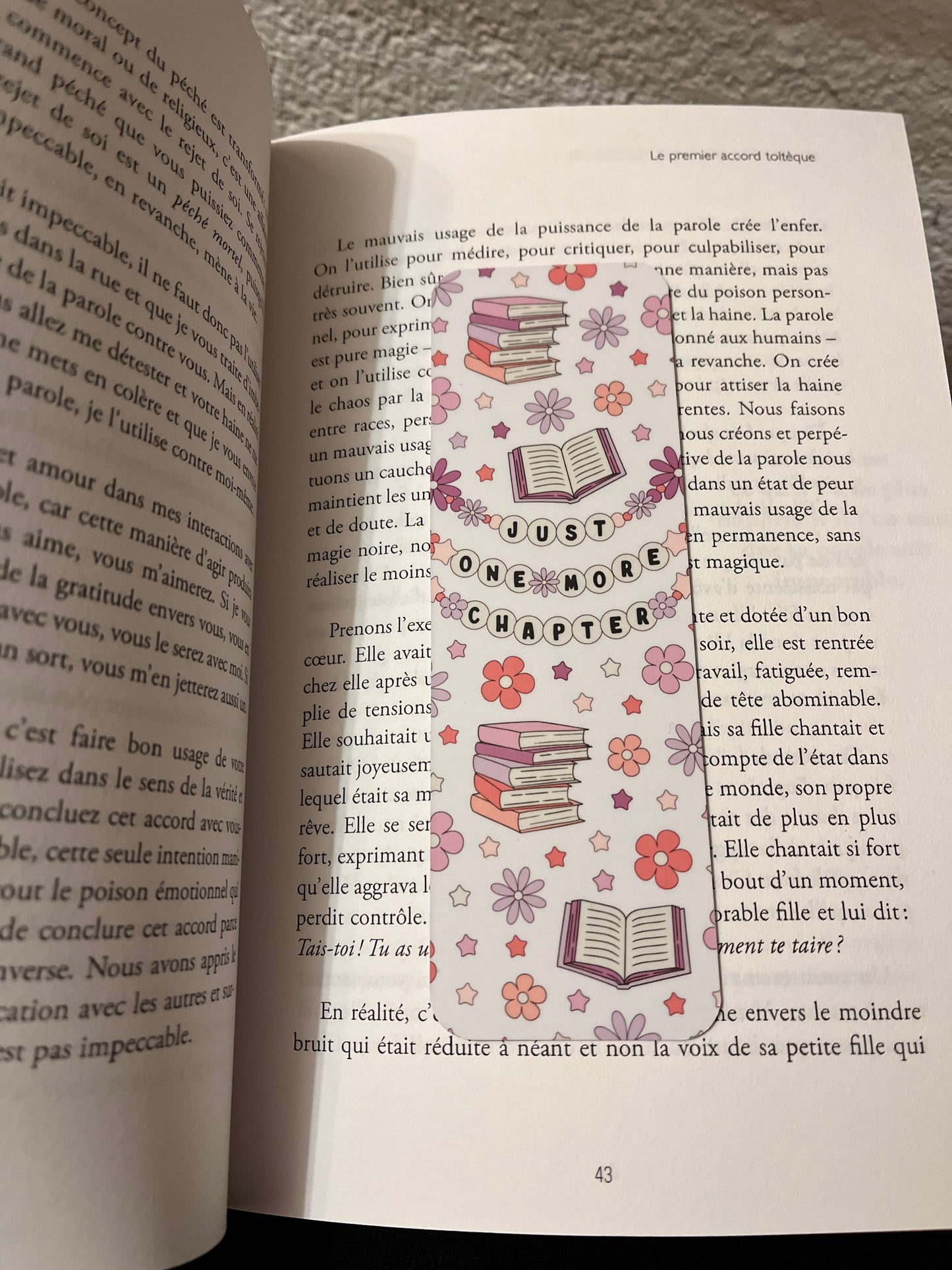 đ Marque-page "Just One More Chapter" â Design pastel fleuri