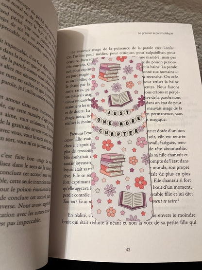 📚 Marque-page "Just One More Chapter" – Design pastel fleuri